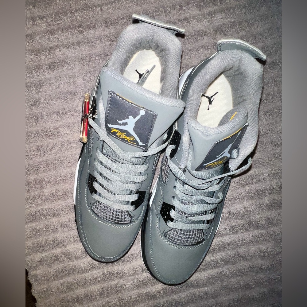 Air Jordan 4’s Cool Grey